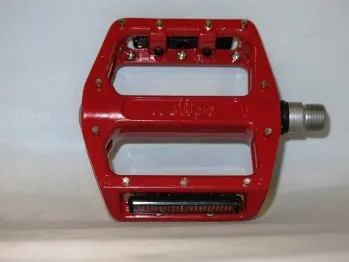 פדלים B087B WELLGO אדום צ"א